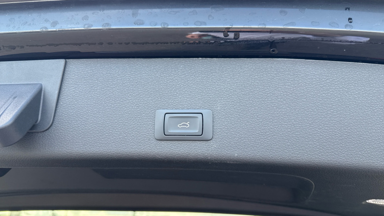 Audi e-tron 230kW 50 Quattro 71kWh S Line 5dr Auto Electric Estate